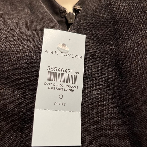 NWT Ann Taylor- Petite Linen Blend Cutout Dress - Picture 5 of 5